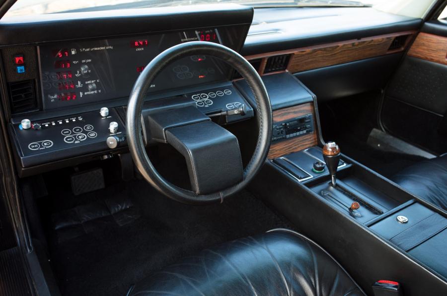 Интерьер Aston Martin Lagonda 1982 года  (NA) (фото 27 из 35)